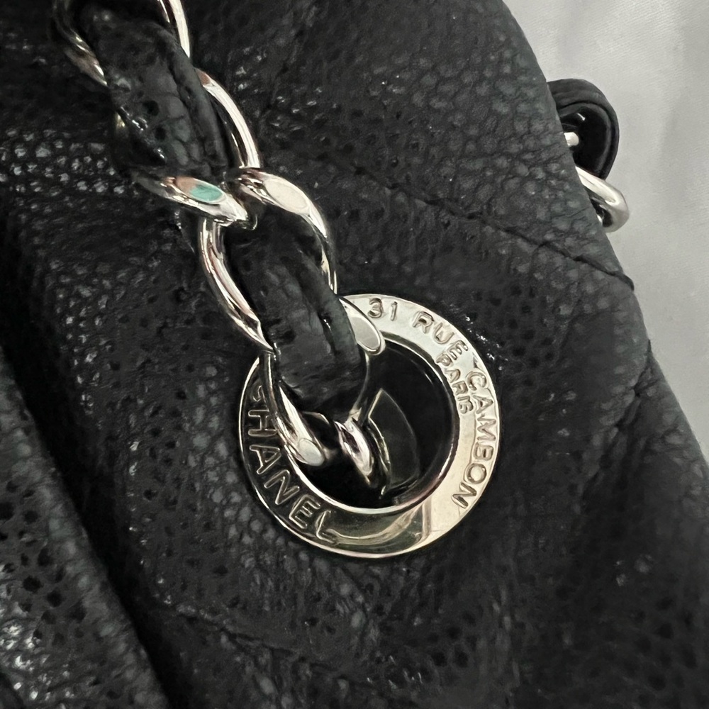 Chanel large caviar tote - Picture 8 of 12